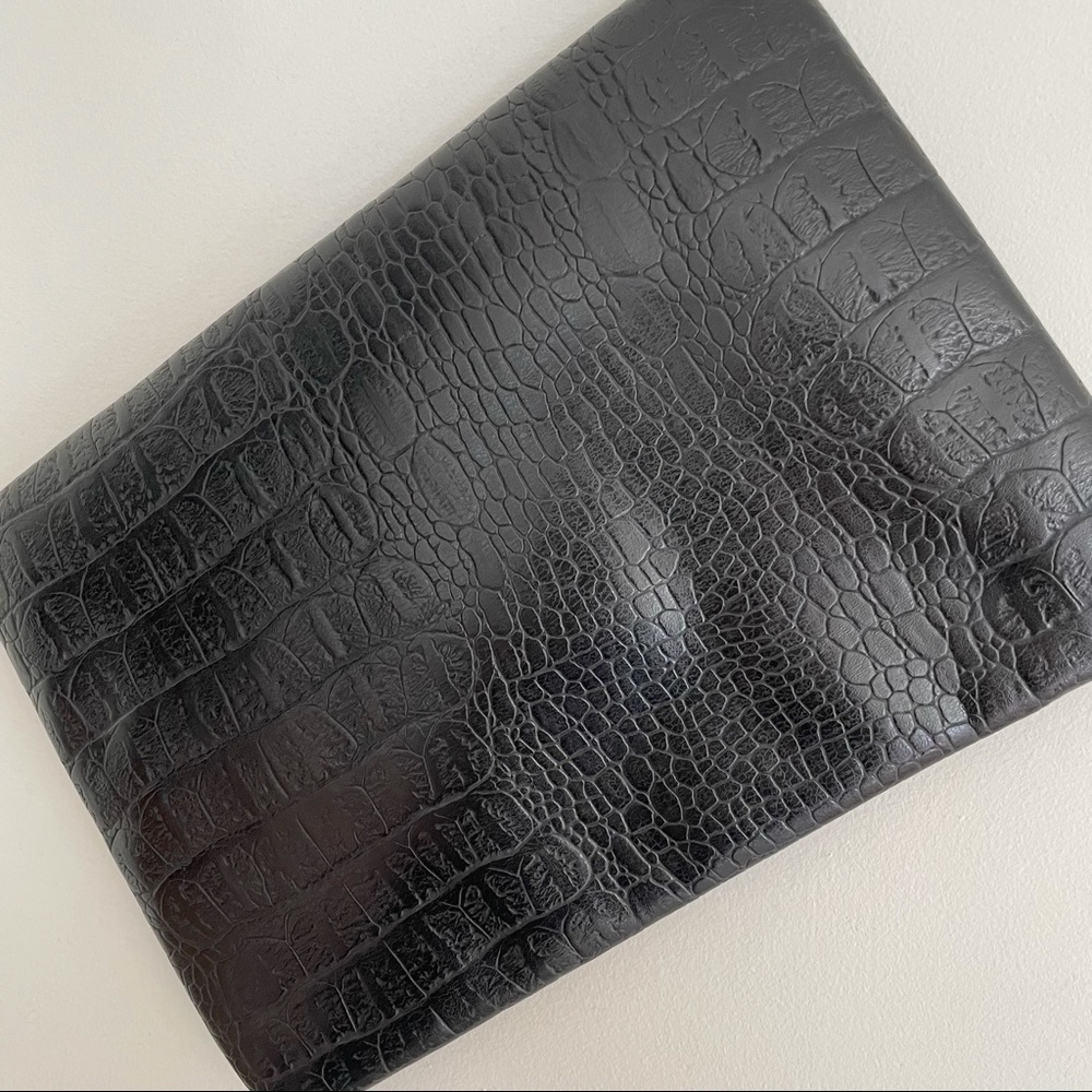 French Connection Crocodile Print Clutch Chain Wristlet Black with Gold Hardware - Picture 9 of 9